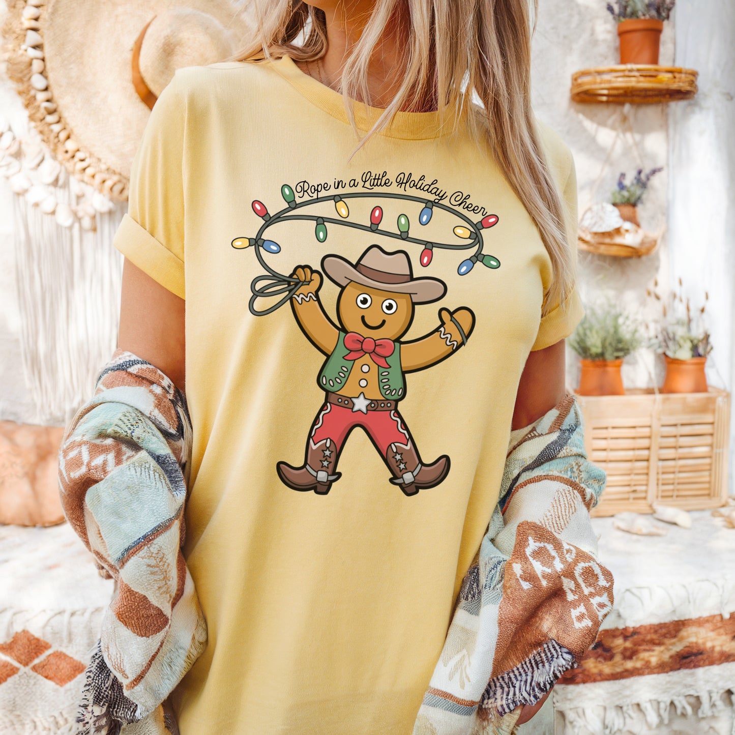 Cowboy Gingerbread Western Christmas T-Shirt – Rustic Country Holiday Tee with Lasso Lights & Rodeo Charm